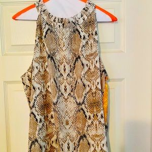 Beautiful like new XL Apt 9 sleeveless blouse - snake skin design